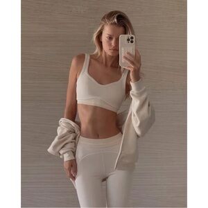 ALO Yoga Oat Milk Heart Throb Set Size Small Bra & High Waist Leggings BNWT